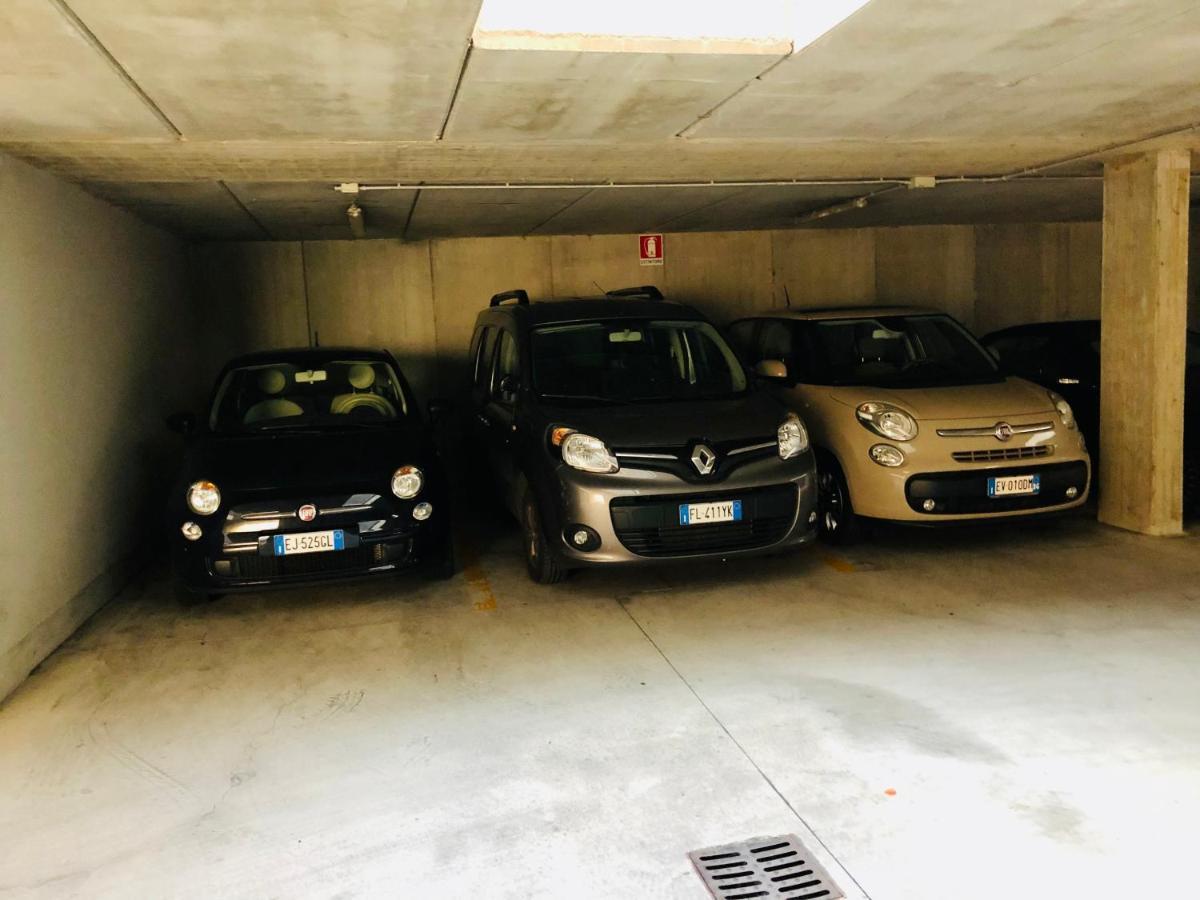 Апартаменты Bergamo Easy Airport Private Parking Экстерьер фото